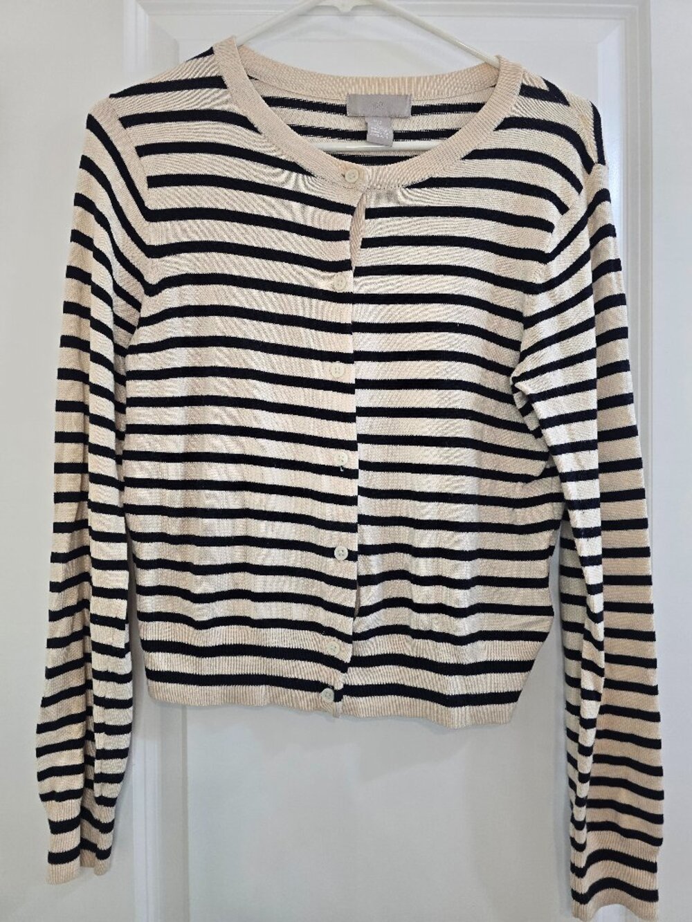 H&M Fine-Knit Button up Cardigan - Black and Cream